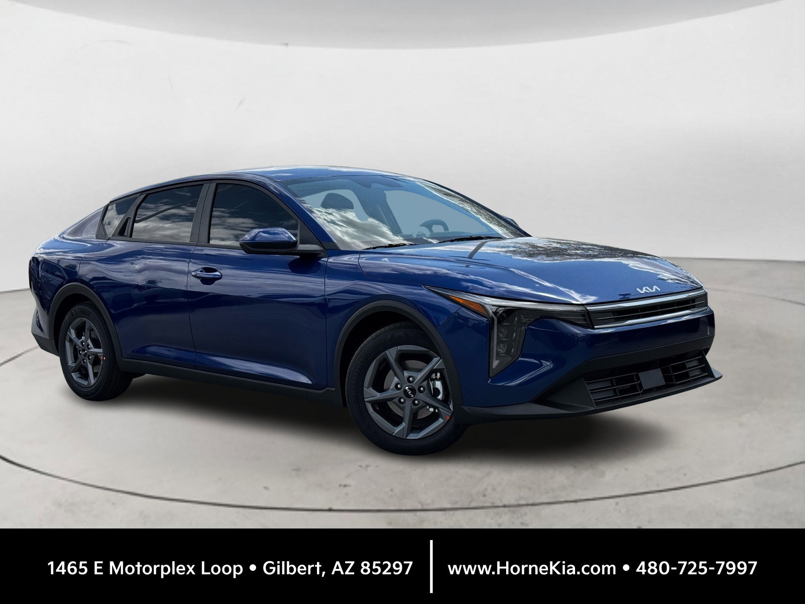 New 2025 Kia K4 LXS image 1