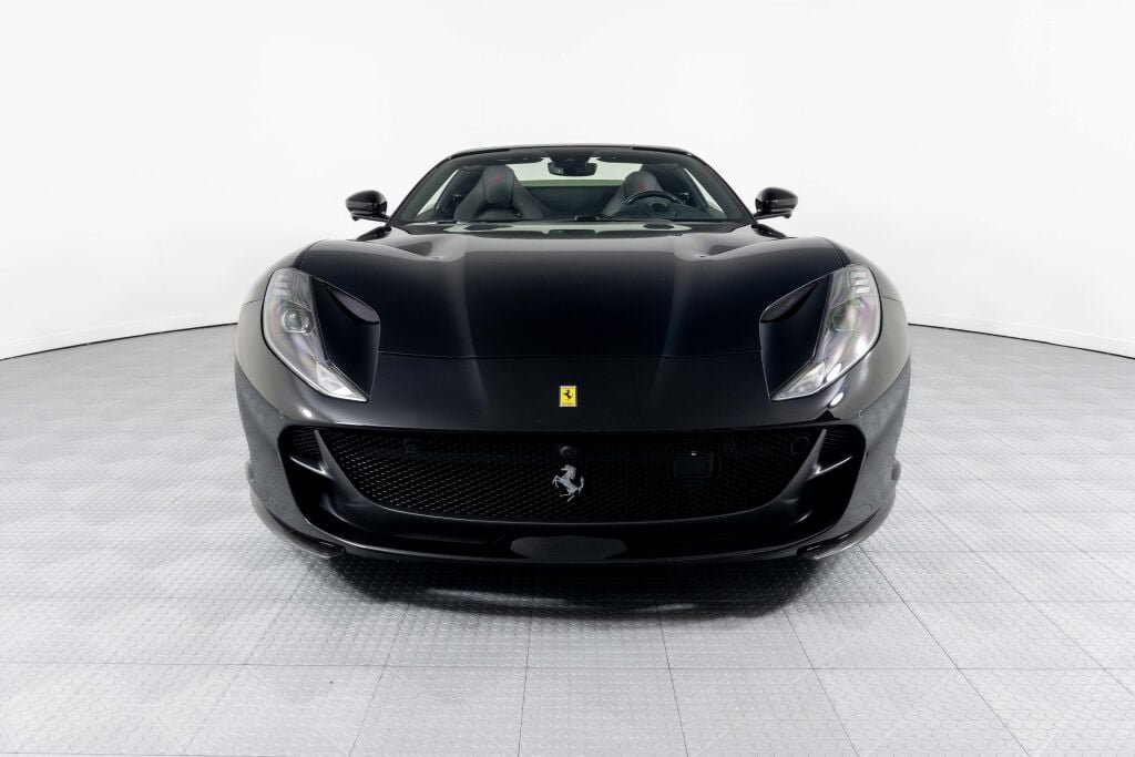 Used 2021 Ferrari 812 GTS RWD image 14