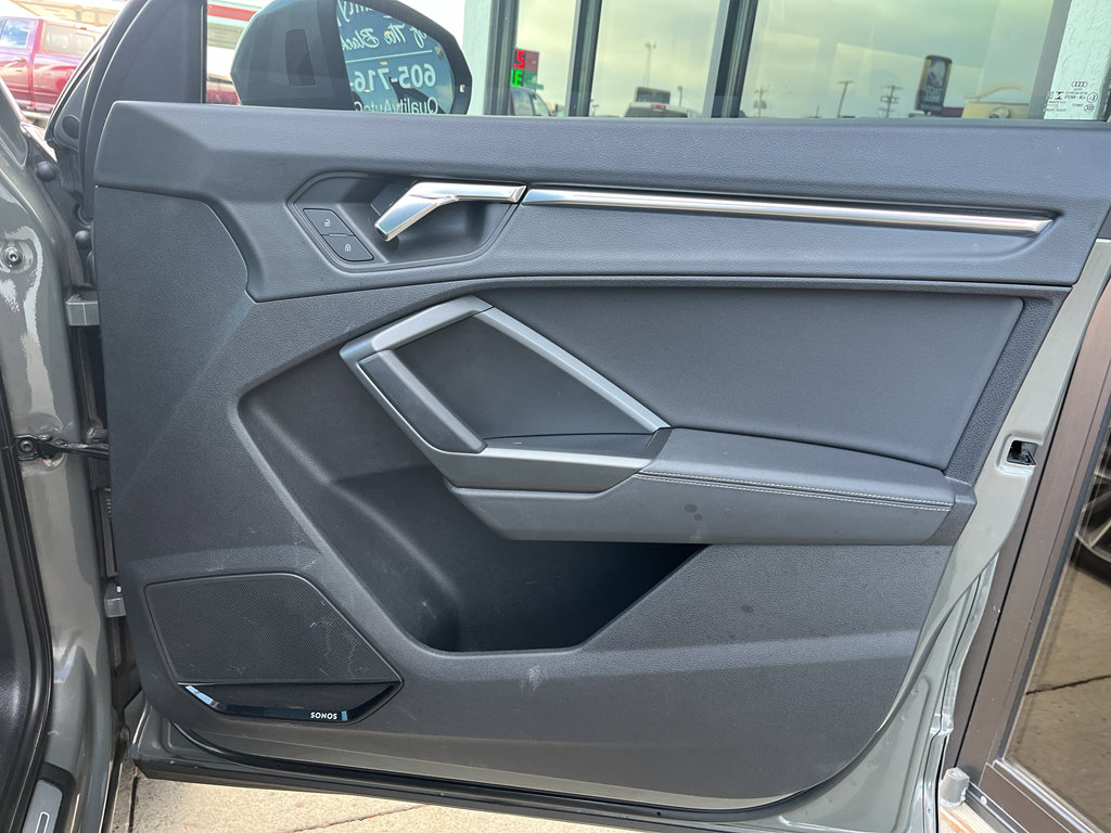 Used 2022 Audi Q3 2.0T Premium Plus image 11