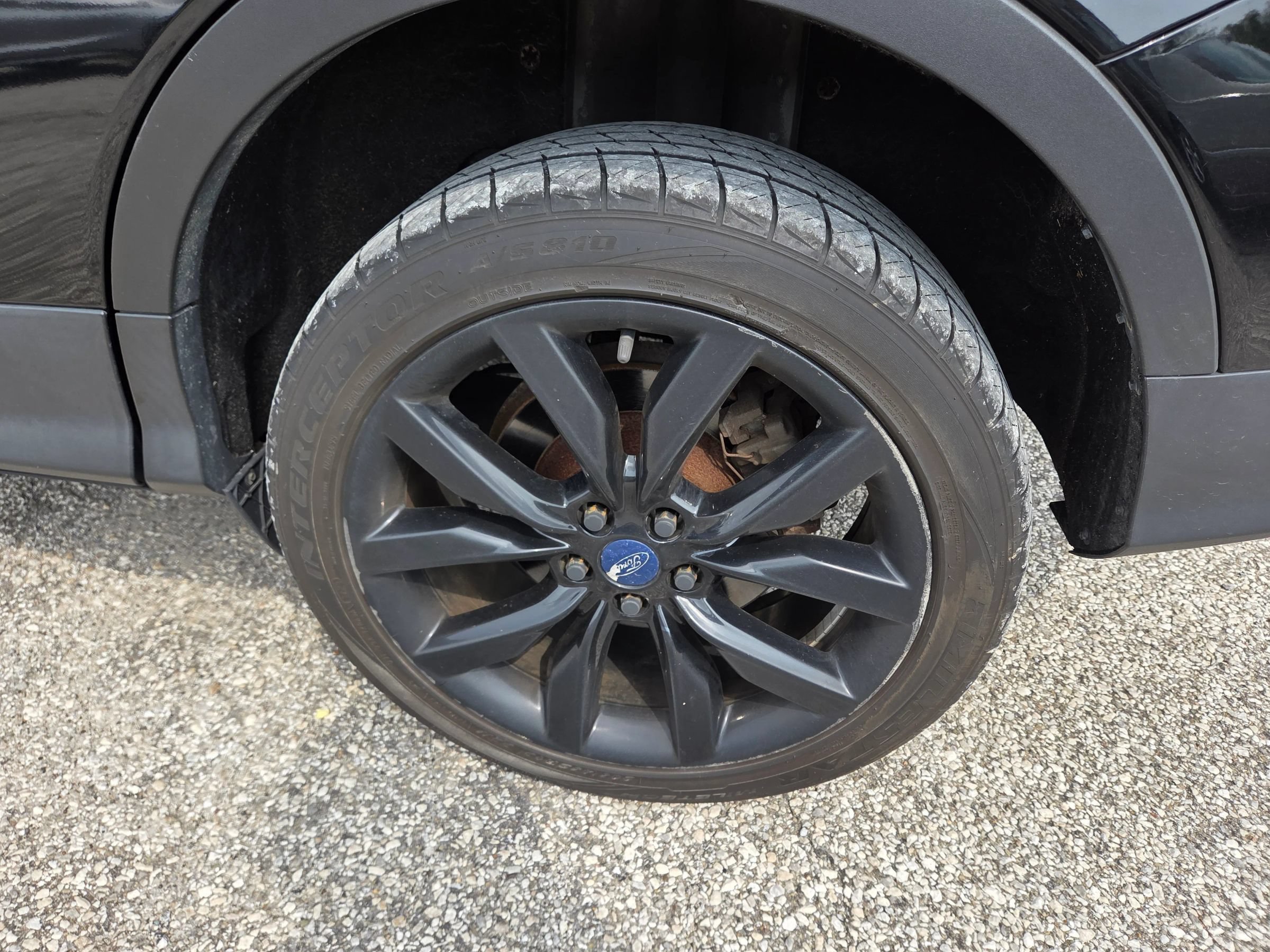 Used 2017 Ford Escape SE w/ Equipment Group 201A FWD image 7