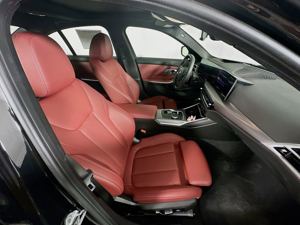 Used 2025 BMW 330i xDrive Sedan w/ Premium Package image 36