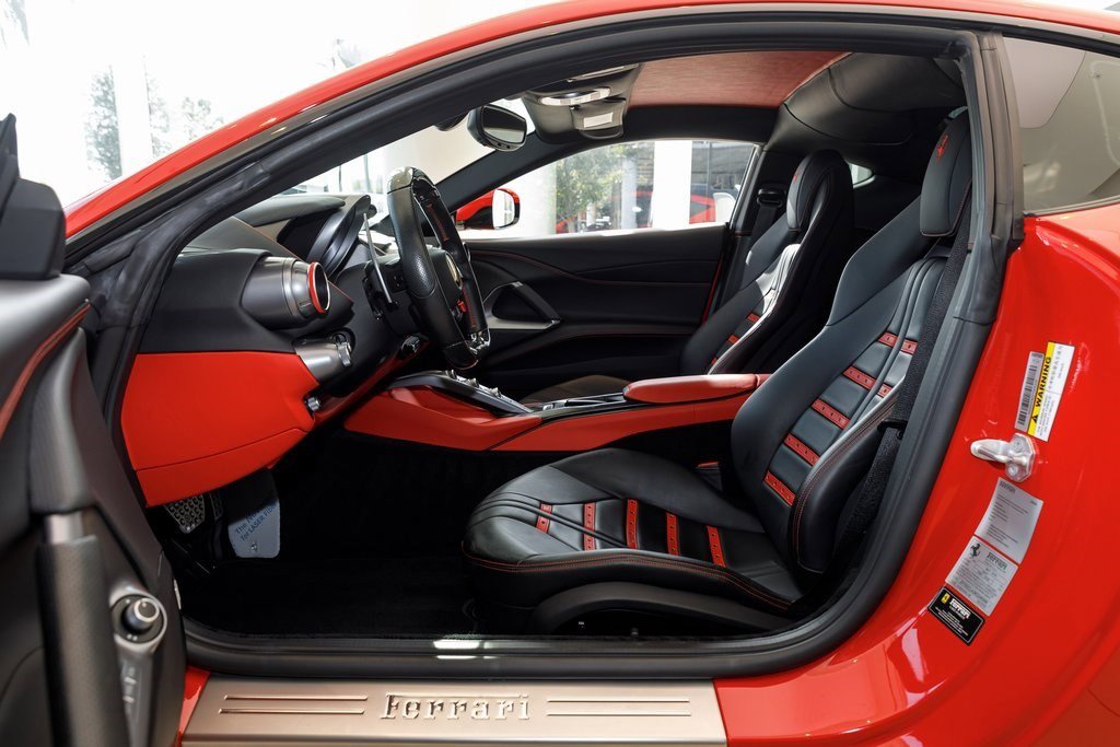 Used 2019 Ferrari 812 Superfast image 29