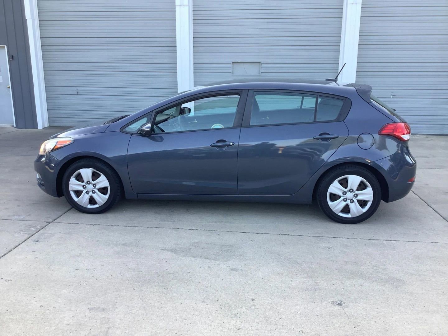 Used 2016 Kia Forte LX image 5