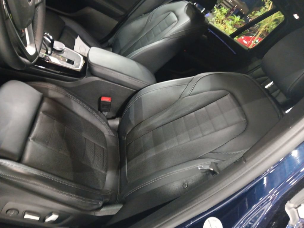 Used 2023 BMW X3 xDrive30i w/ Premium Package AWD/4WD image 4