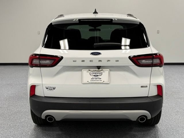 Used 2023 Ford Escape SE FWD image 10