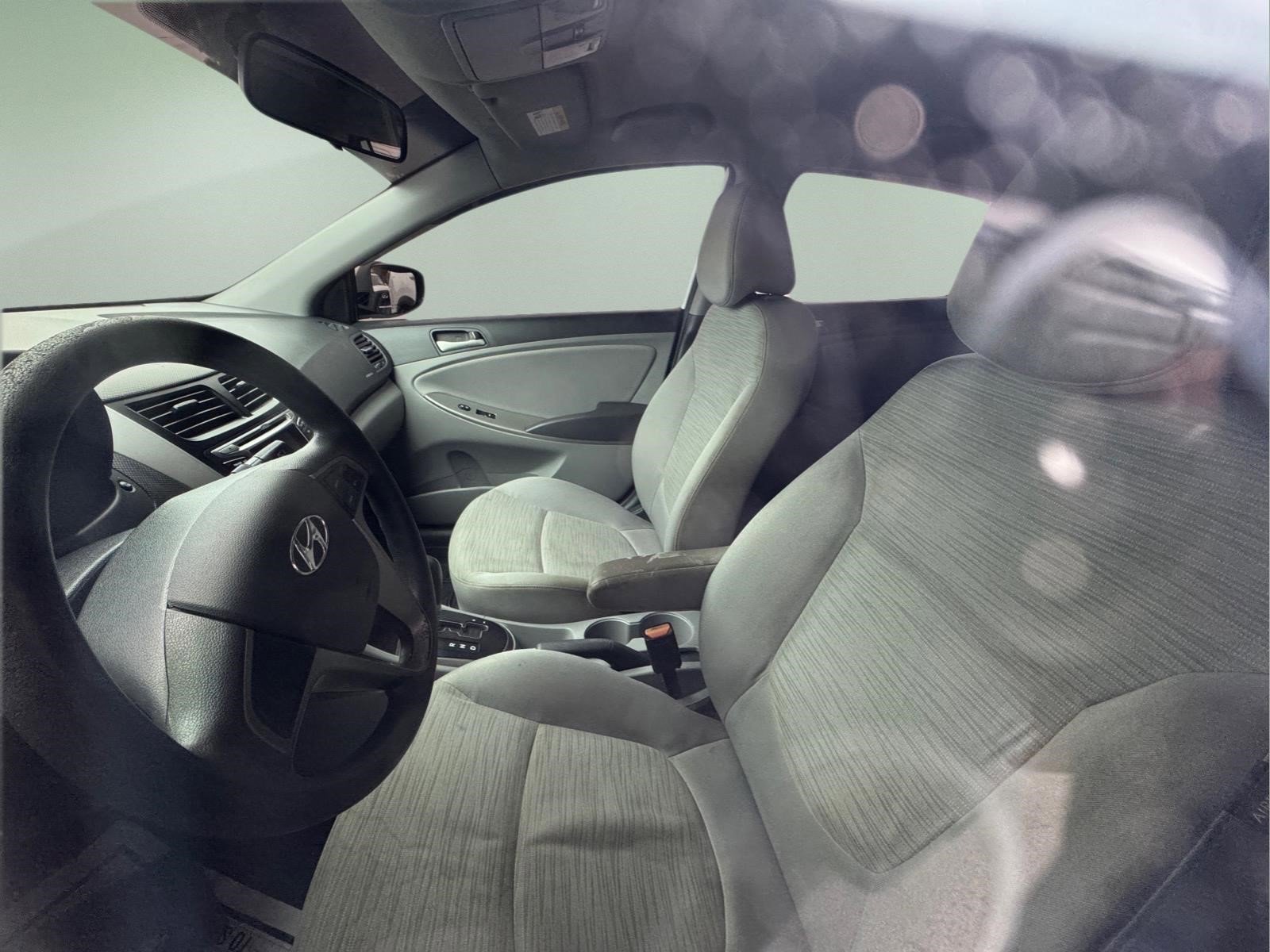 Used 2016 Hyundai Accent SE FWD image 4