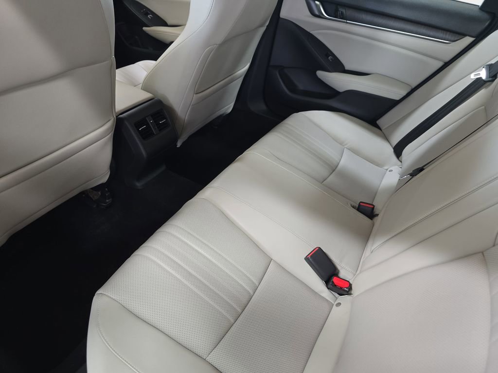 Used 2018 Honda Accord EX-L image 16