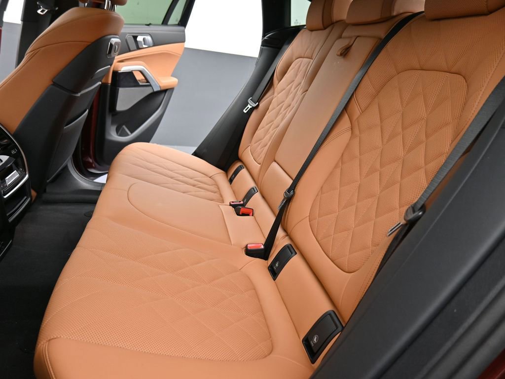 Used 2026 BMW X6 M60i image 17