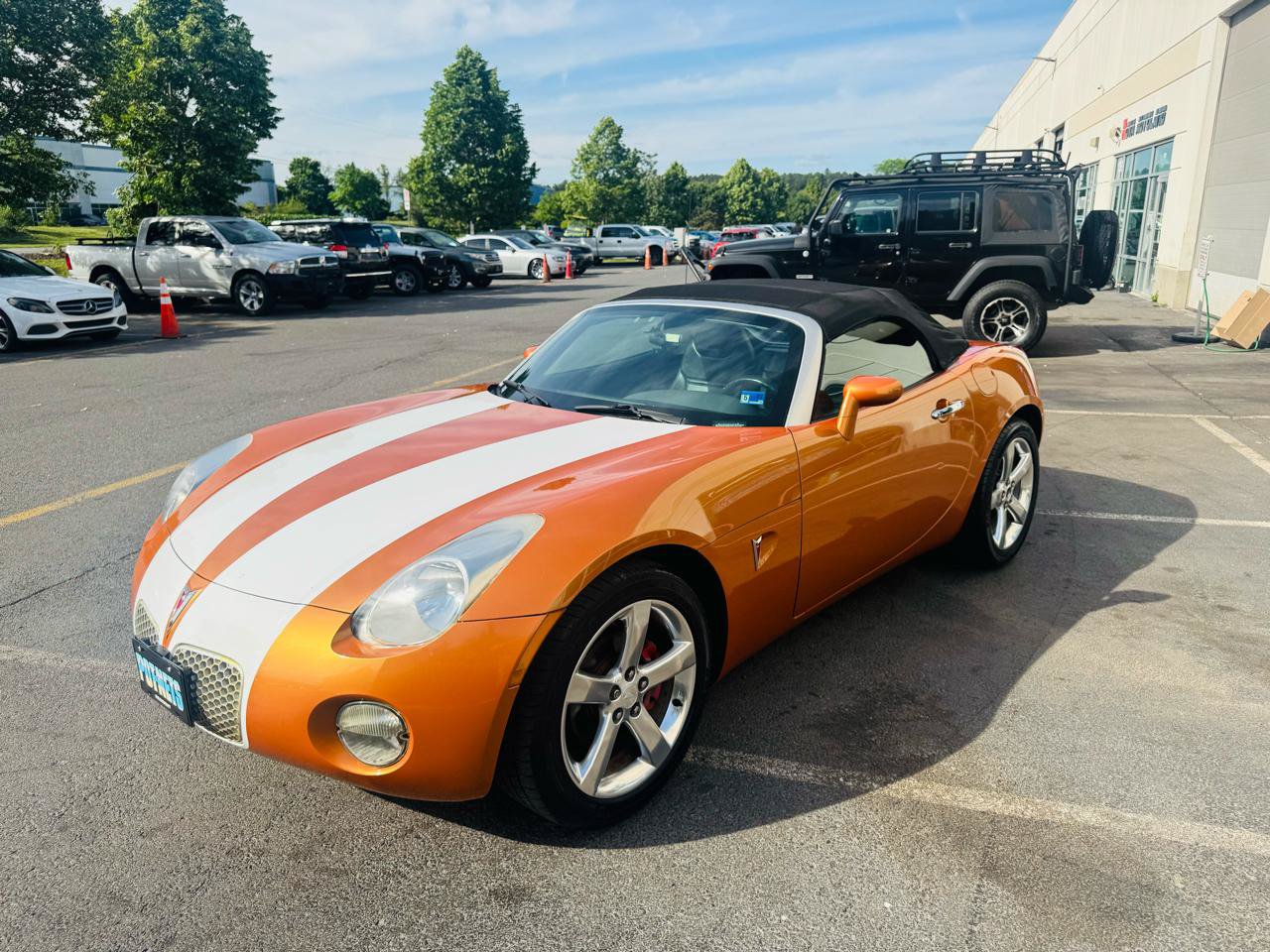 Used 2006 Pontiac Solstice Convertible w/ Premium Package RWD image 18