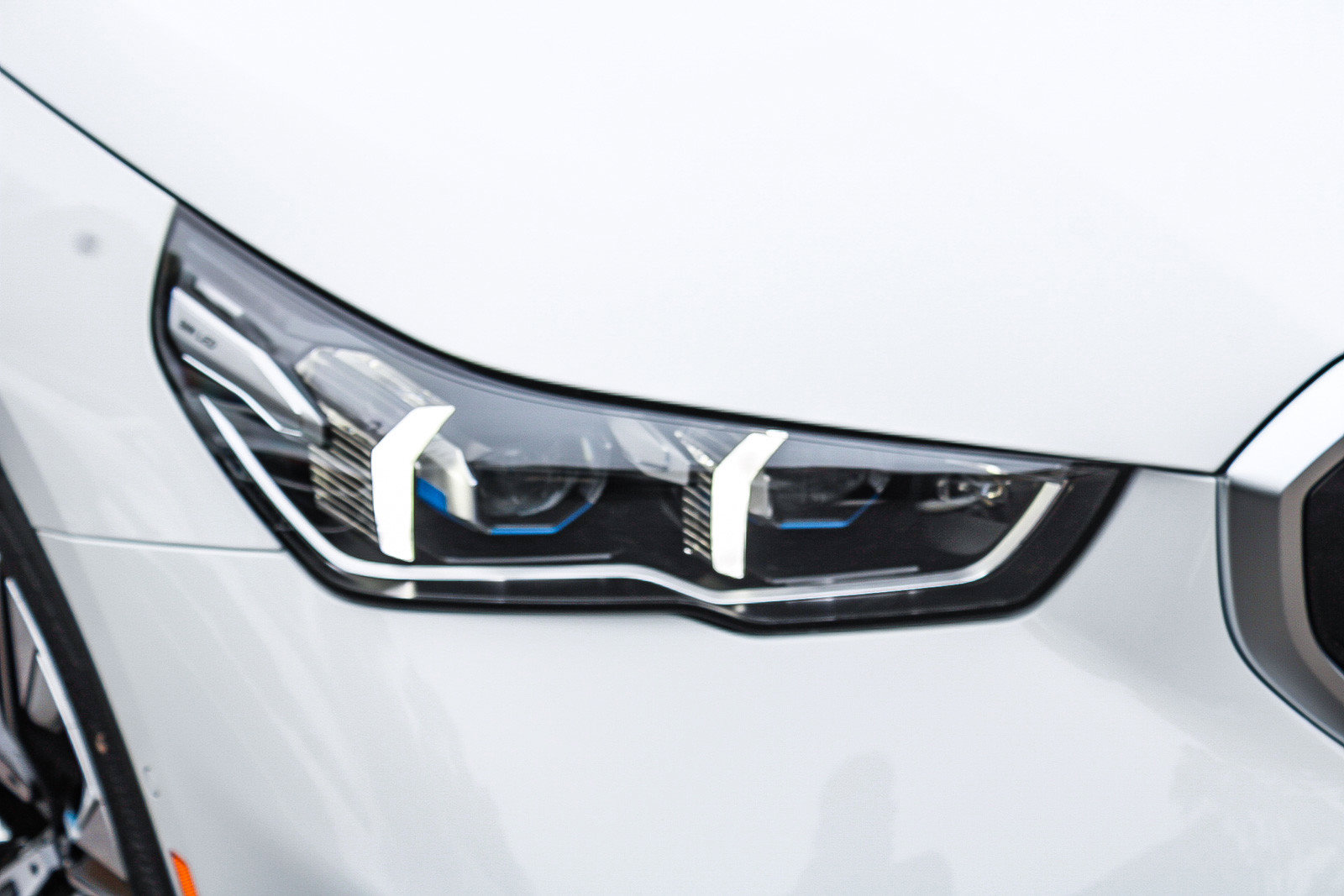 New 2027 BMW i5 xDrive40 AWD/4WD image 8