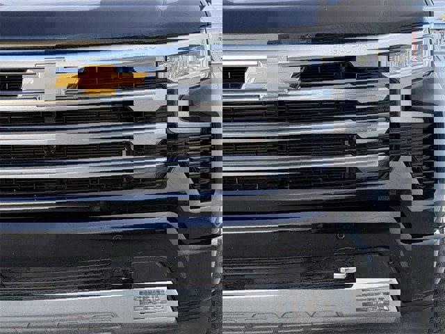Used 2024 Chevrolet Silverado 1500 High Country w/ High Country Premium Package image 9