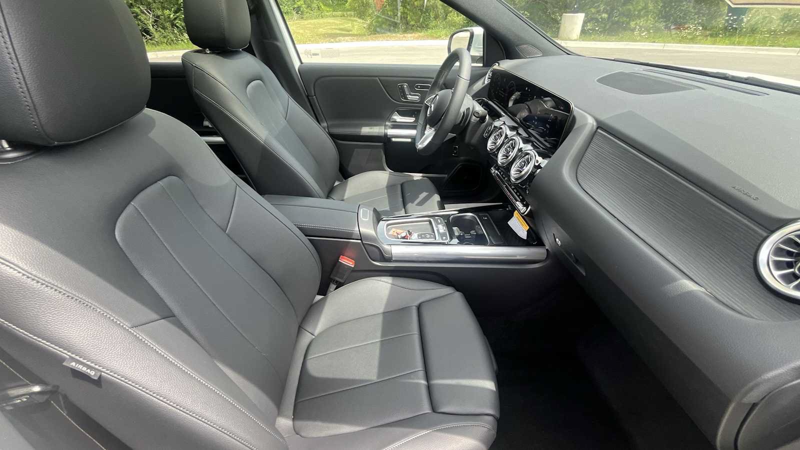 New 2026 Mercedes-Benz GLA 250 4MATIC image 11