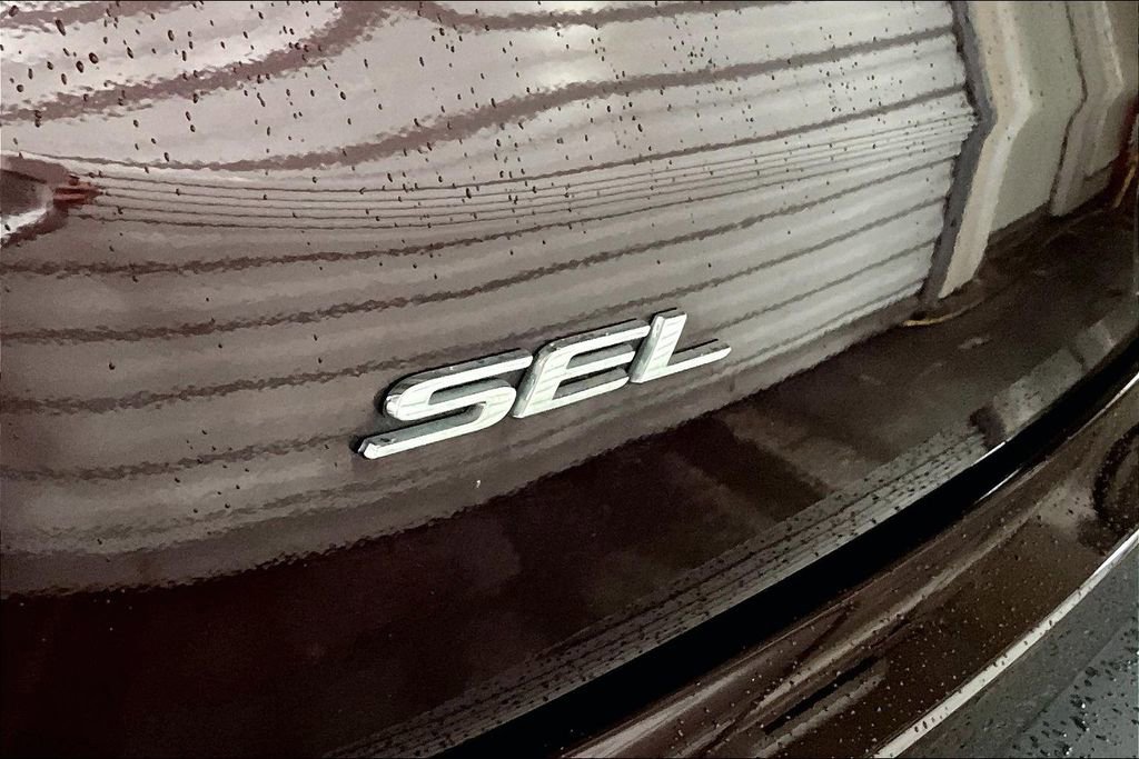 Used 2024 Ford Edge SEL w/ Convenience Package image 33