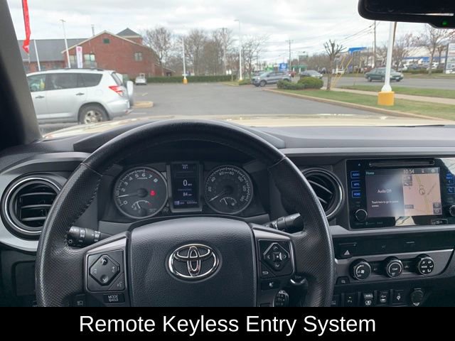 Used 2019 Toyota Tacoma TRD Off-Road w/ Technology Package image 17
