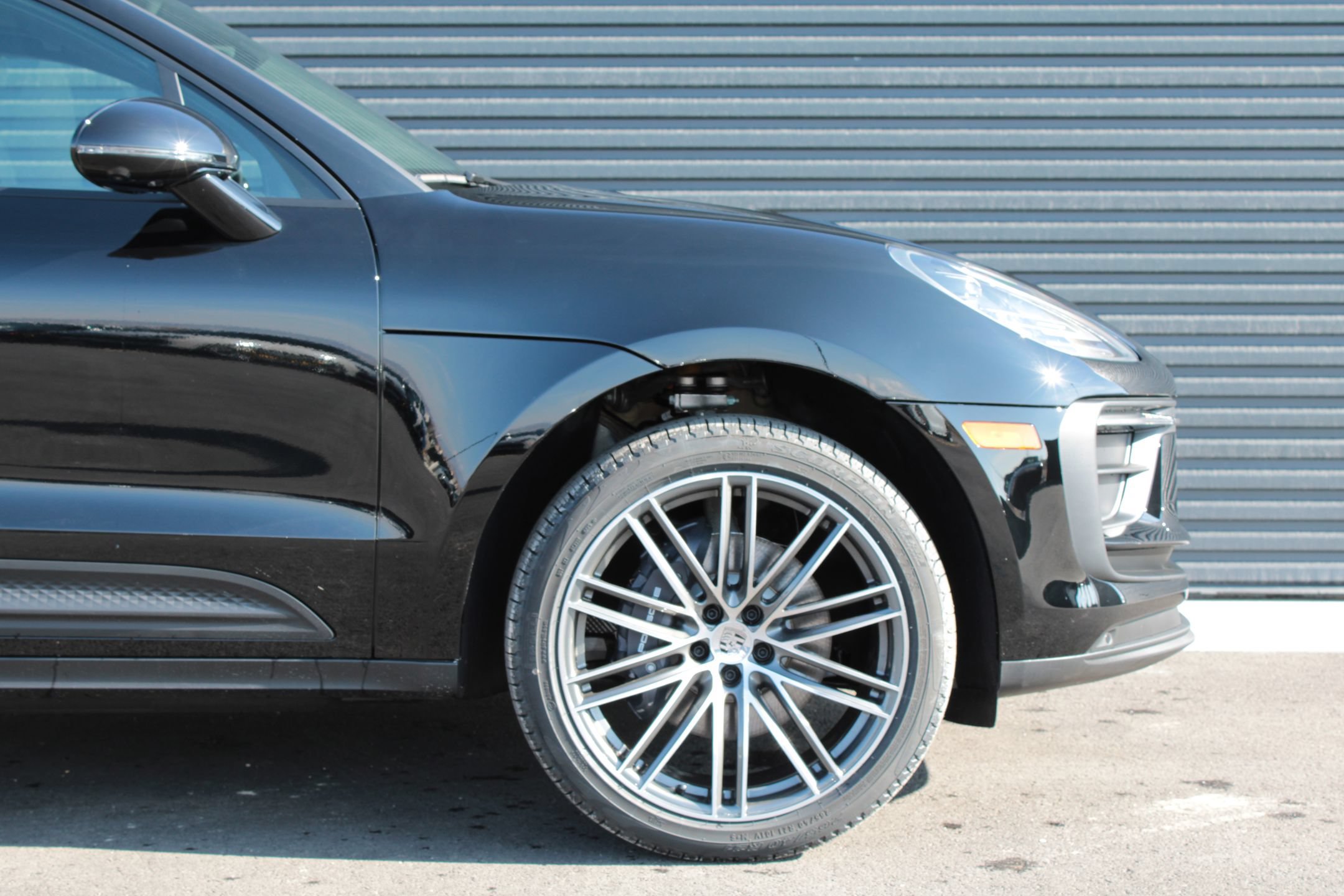 New 2026 Porsche Macan AWD/4WD image 11