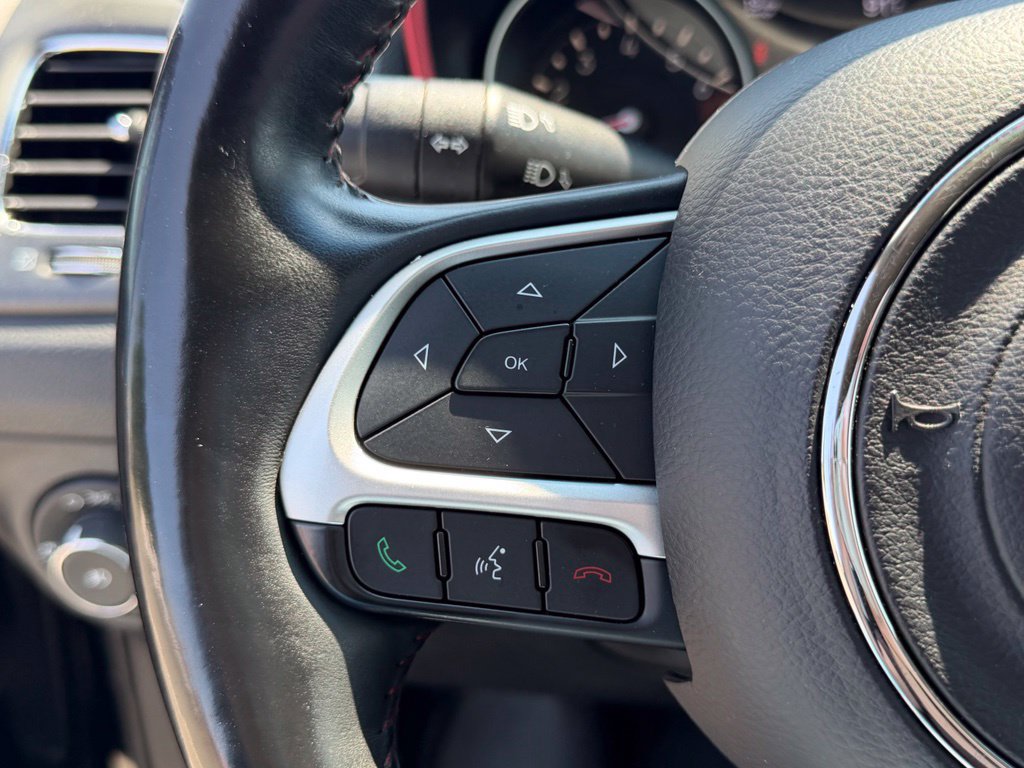 Used 2019 Jeep Compass Trailhawk w/ Cold Weather Group AWD/4WD image 18