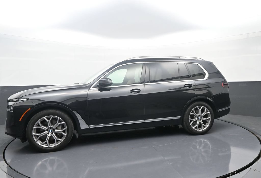 Used 2024 BMW X7 xDrive40i AWD/4WD image 4