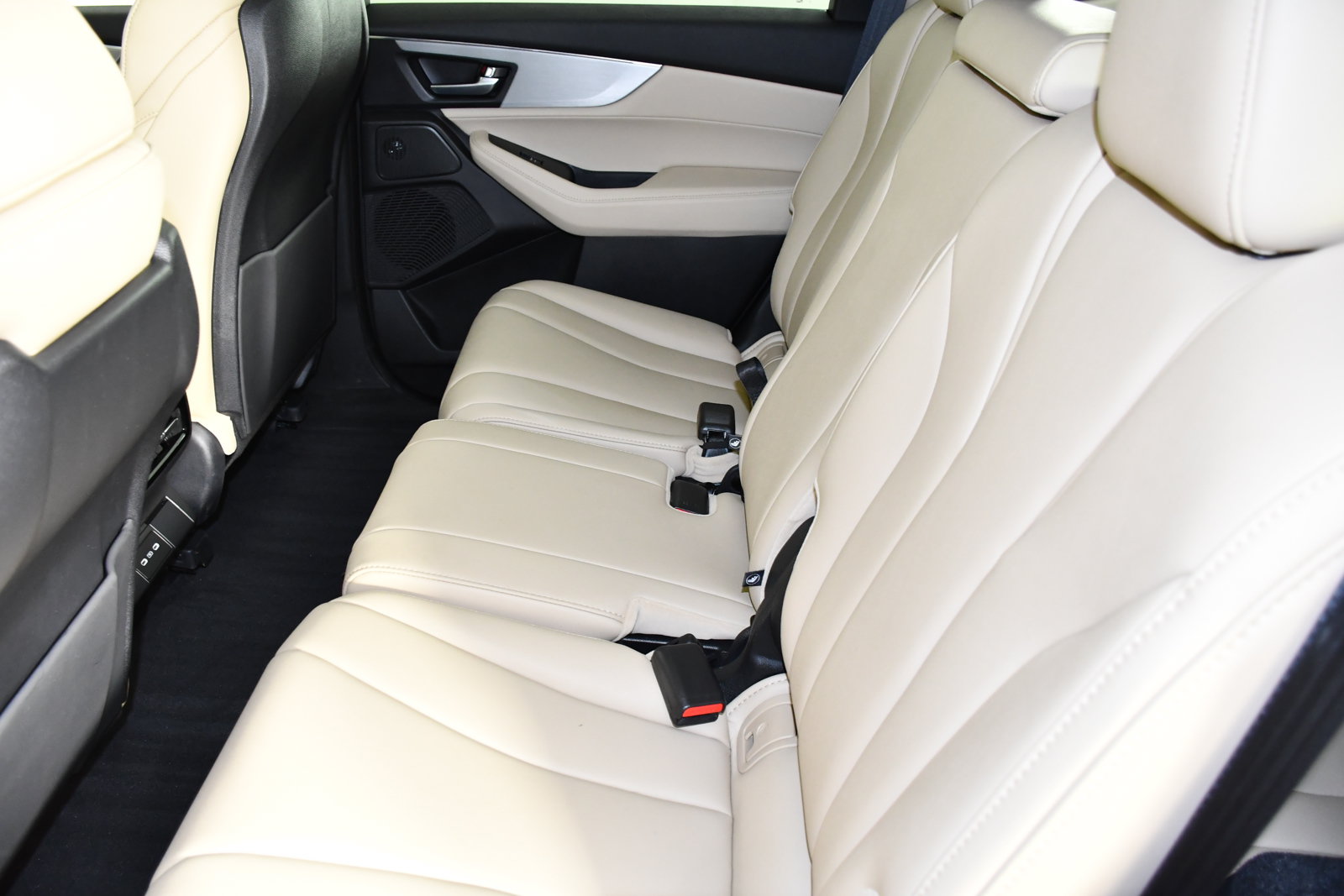 Certified 2025 Acura MDX SH-AWD image 48