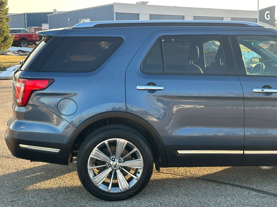 Used 2018 Ford Explorer Limited image 15
