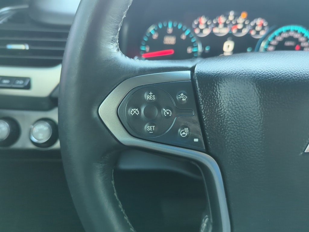 Used 2017 Chevrolet Suburban Premier image 17