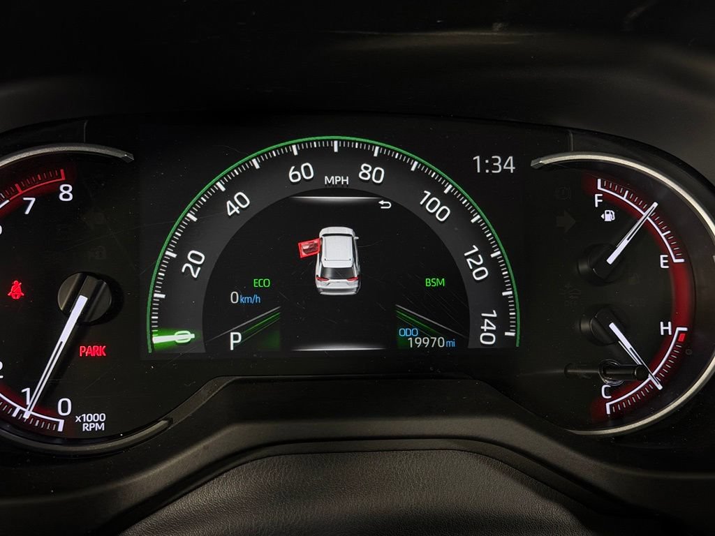 Used 2024 Toyota RAV4 XLE w/ Convenience Package FWD image 33