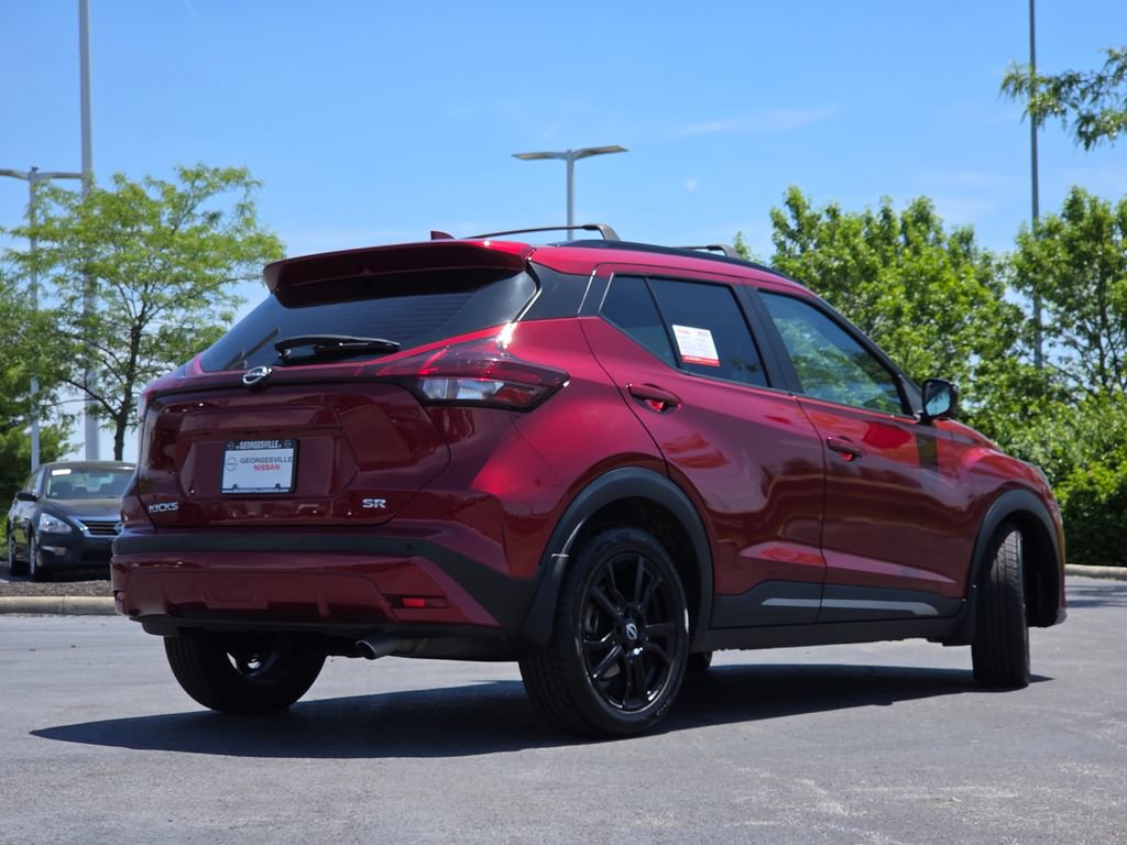 Used 2022 Nissan Kicks SR w/ Interior Electronics Package FWD image 13