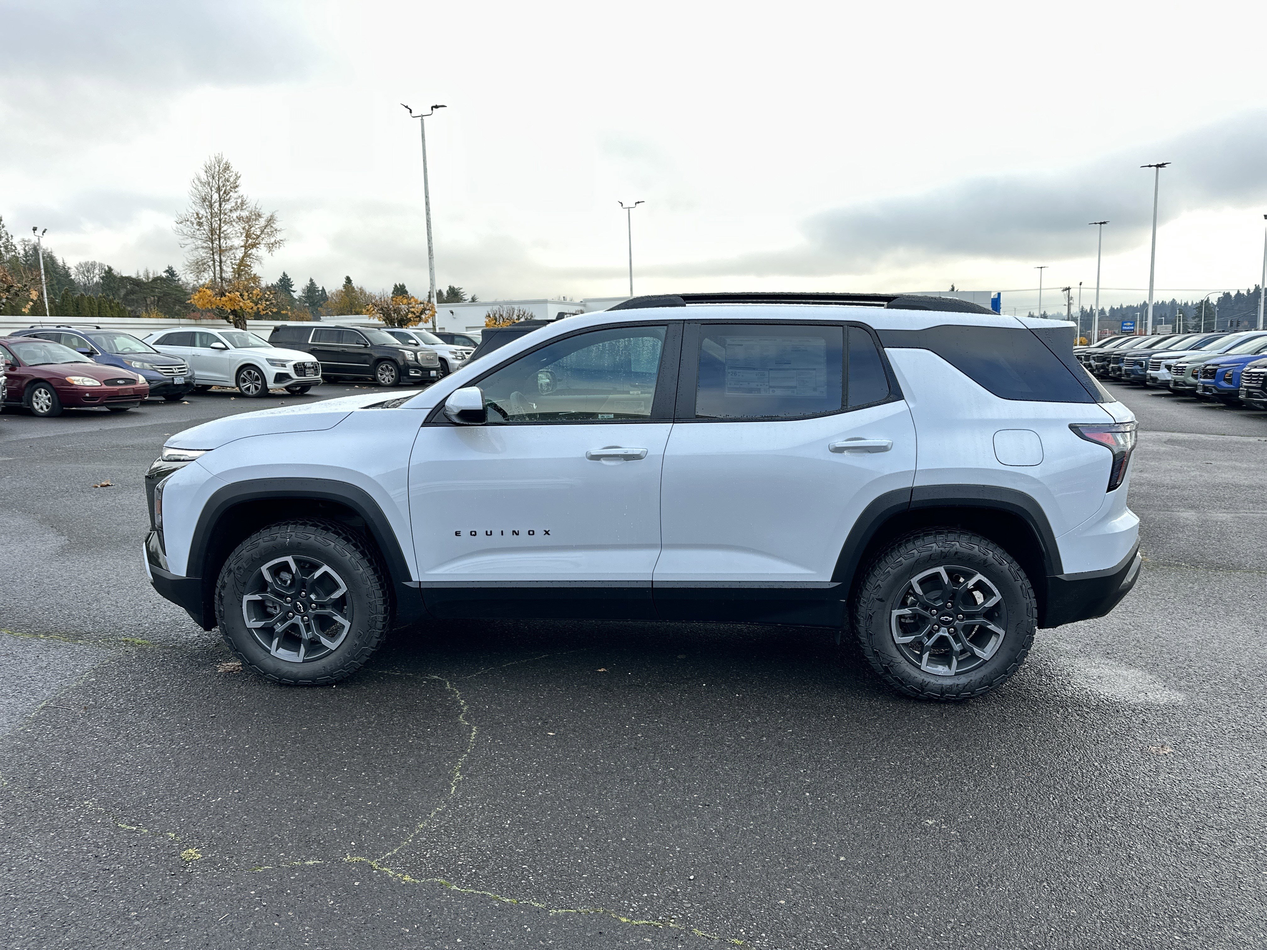 New 2026 Chevrolet Equinox ACTIV image 2