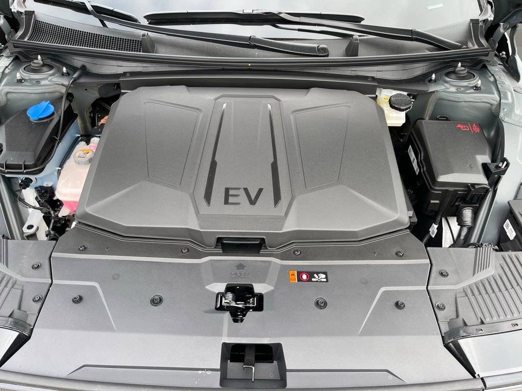 New 2025 Hyundai Ioniq 5 SEL image 10