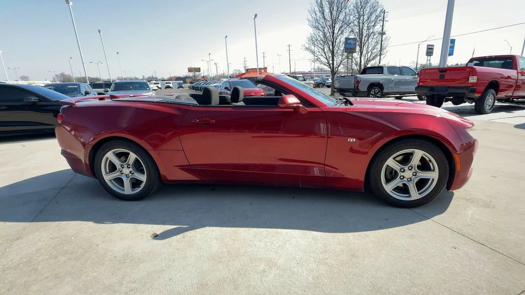 Used 2023 Chevrolet Camaro LT image 9