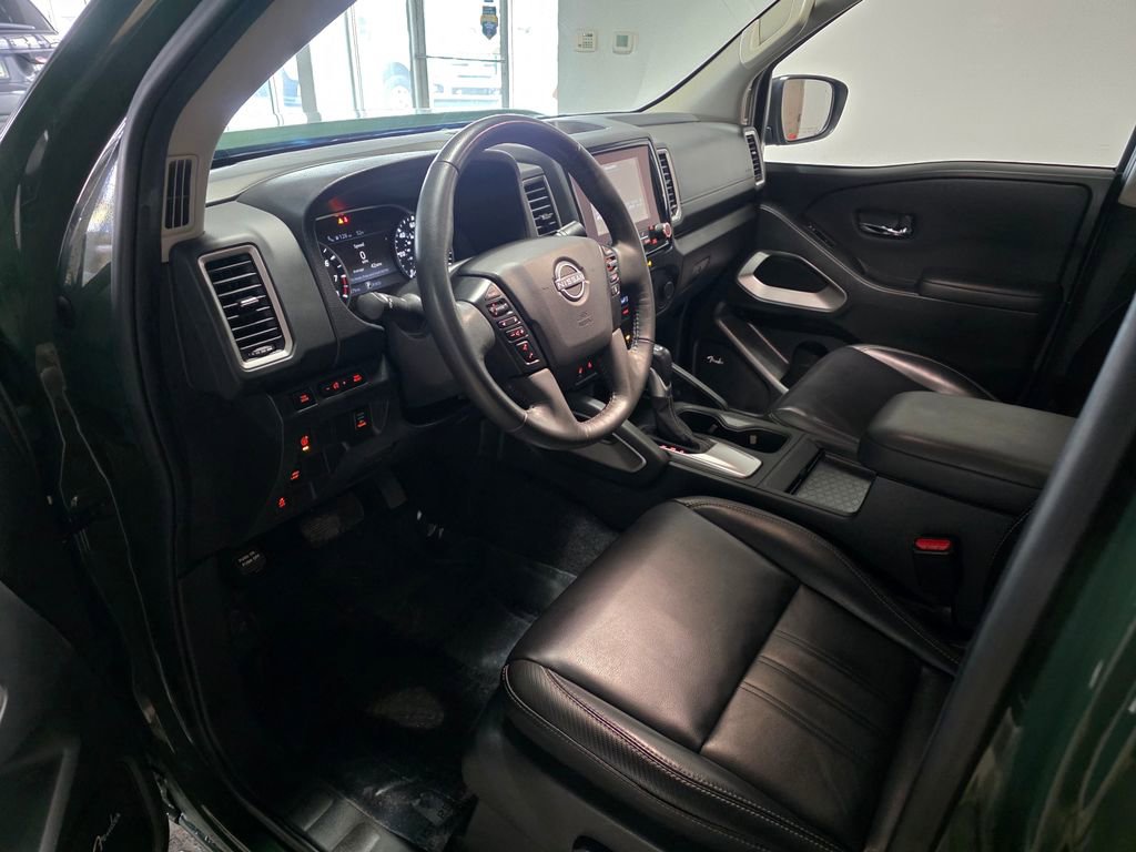 Used 2024 Nissan Frontier SL w/ Technology Package image 12