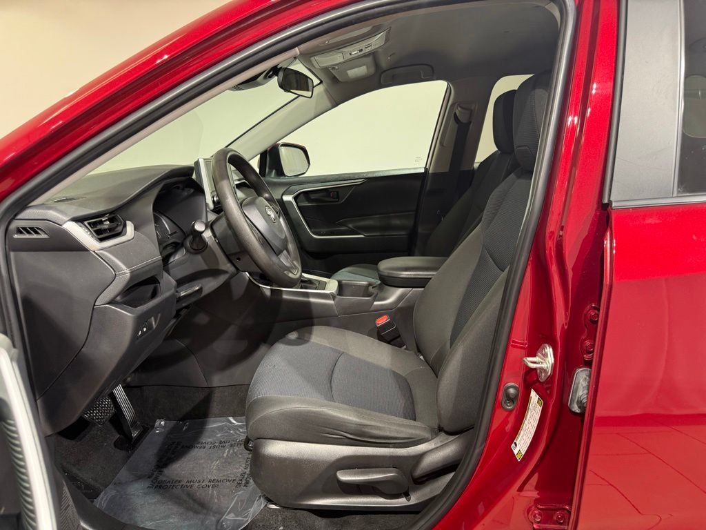 Certified 2023 Toyota RAV4 LE AWD/4WD image 13