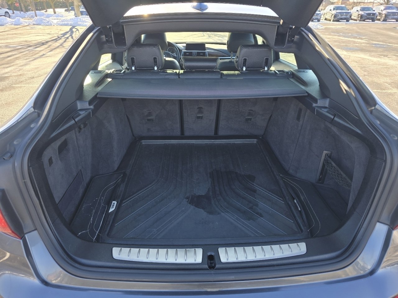 Used 2017 BMW 330i Gran Turismo xDrive image 22