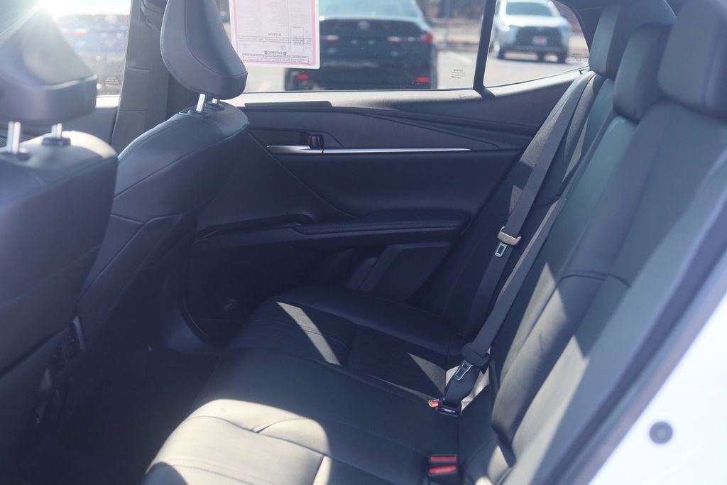 Used 2025 Toyota Camry XSE AWD/4WD image 32