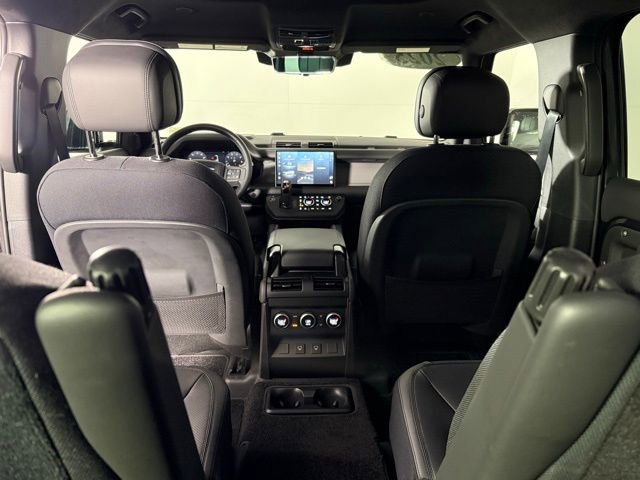 Used 2025 Land Rover Defender 130 V8 image 29