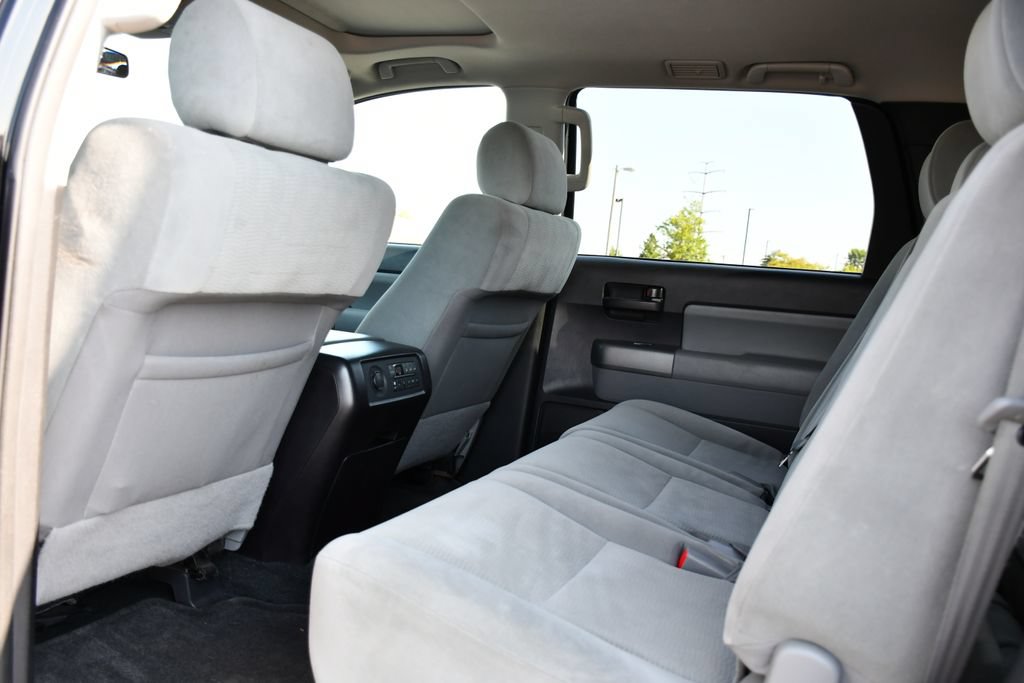 Used 2016 Toyota Sequoia SR5 AWD/4WD image 20
