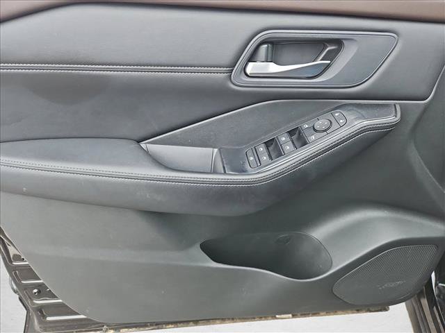Used 2023 Nissan Rogue SV w/ SV Premium B Package FWD image 8