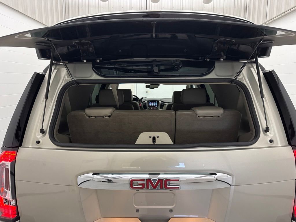 Used 2016 GMC Yukon Denali w/ Open Road Package AWD/4WD image 6