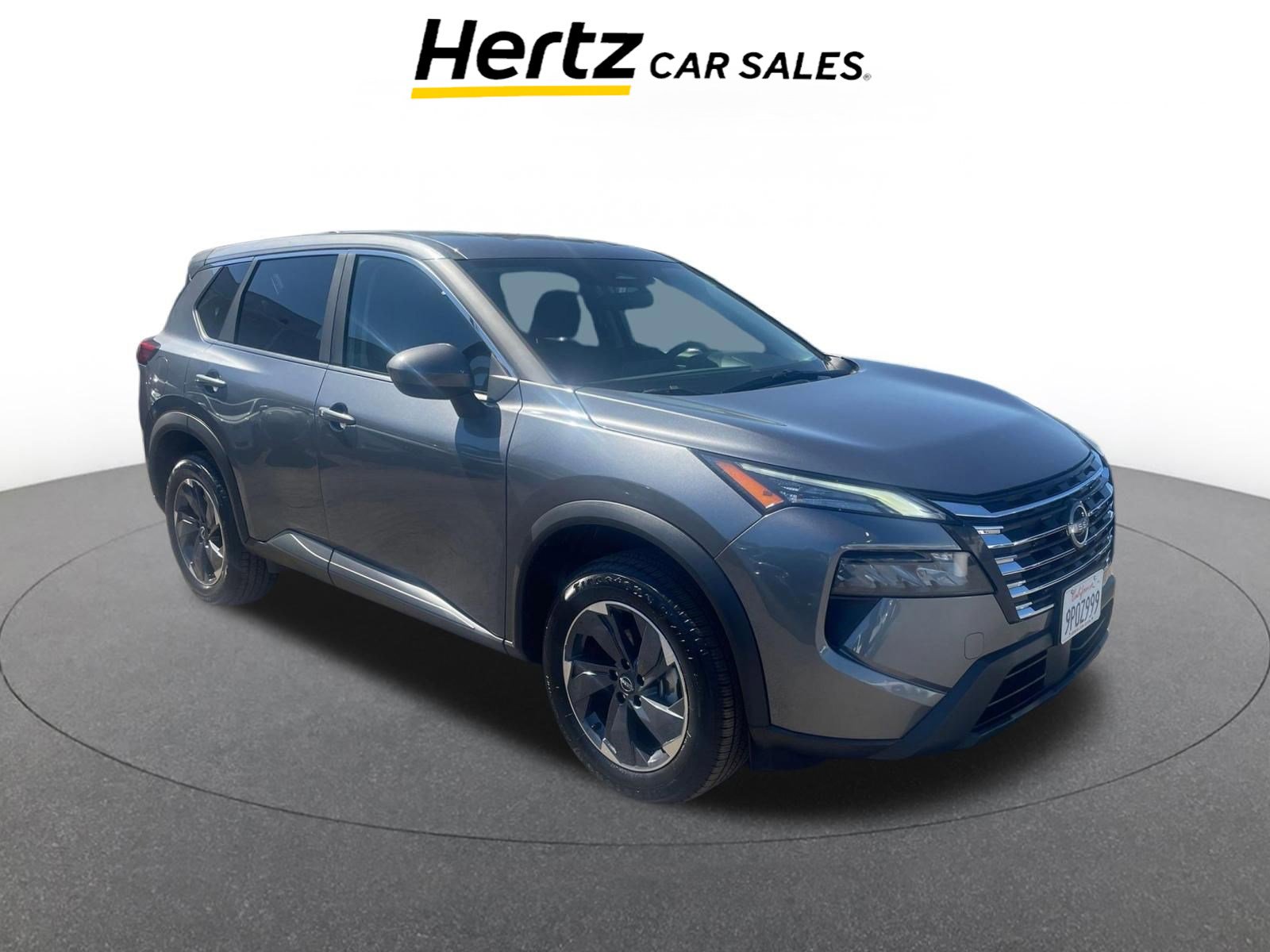 Used 2025 Nissan Rogue SV image 1