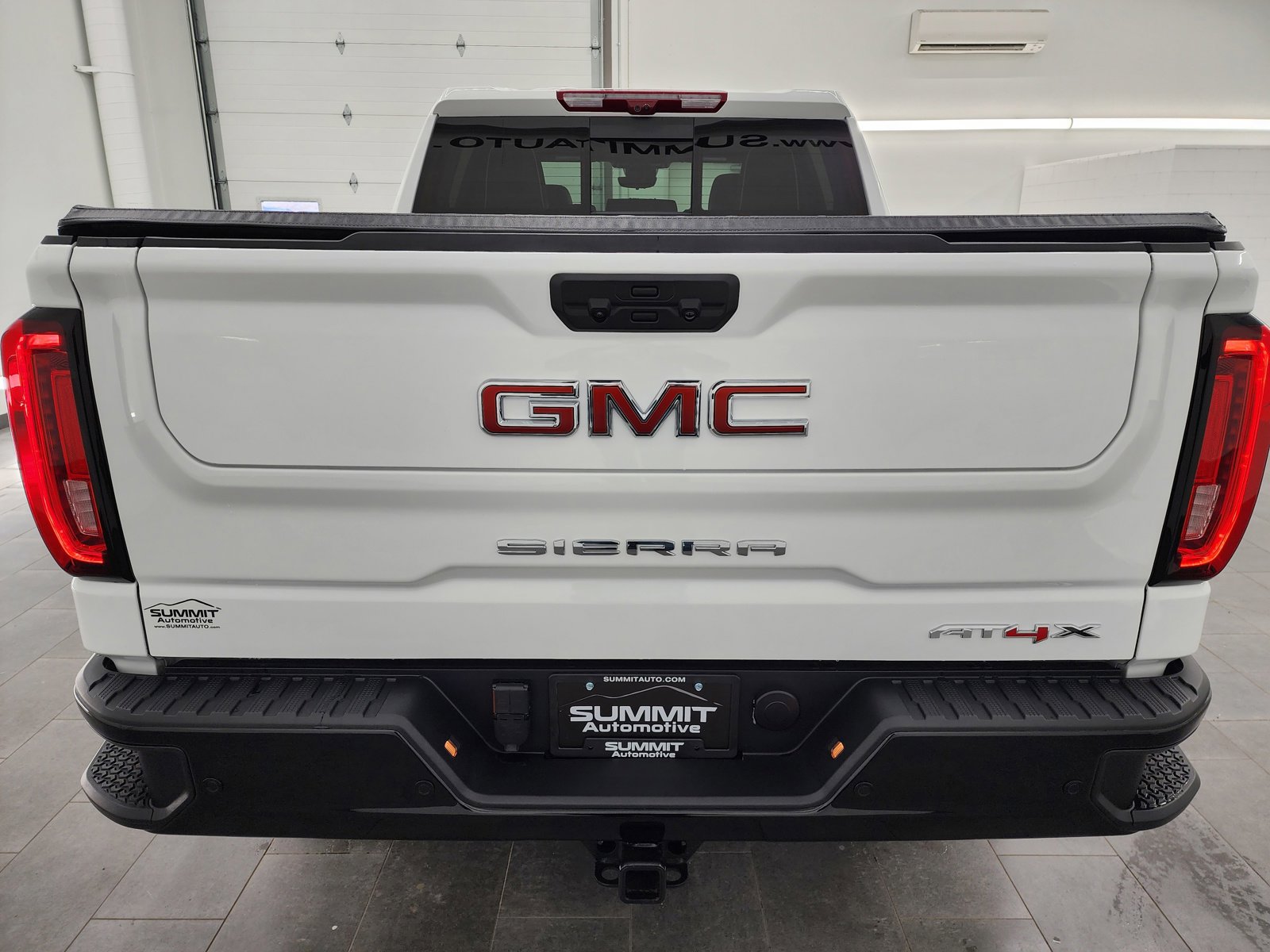 Used 2024 GMC Sierra 1500 AT4X image 33