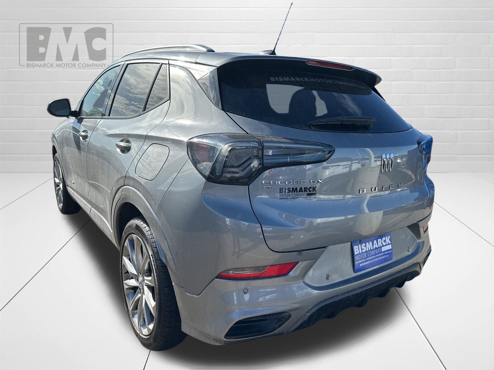 Used 2024 Buick Encore GX Avenir w/ Avenir Convenience Package image 4