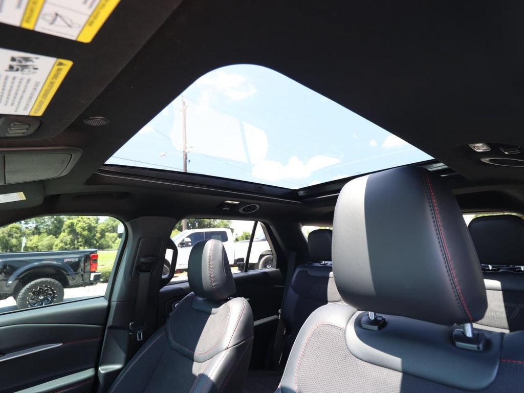 Used 2026 Ford Explorer ST w/ Sun And Sound Package RWD image 6