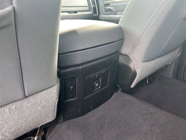 Used 2017 RAM 1500 Classic SLT w/ SLT Plus D￩cor Group image 33