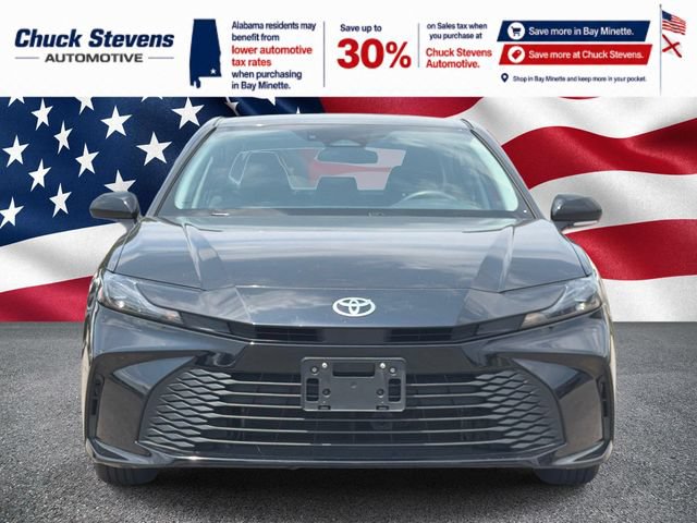 Used 2025 Toyota Camry LE FWD image 3
