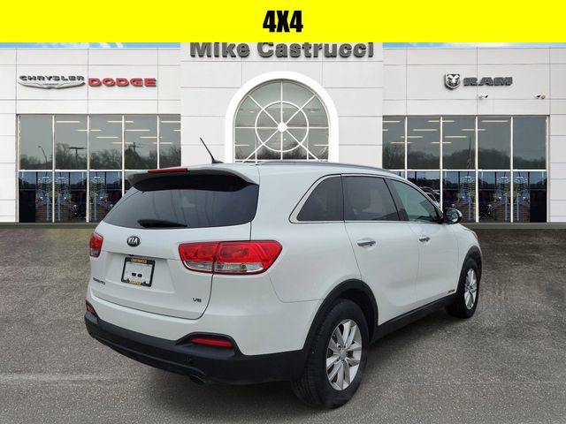 Used 2017 Kia Sorento LX image 4