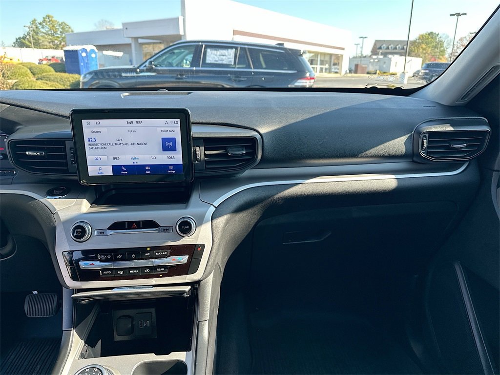 Used 2022 Ford Explorer XLT image 20