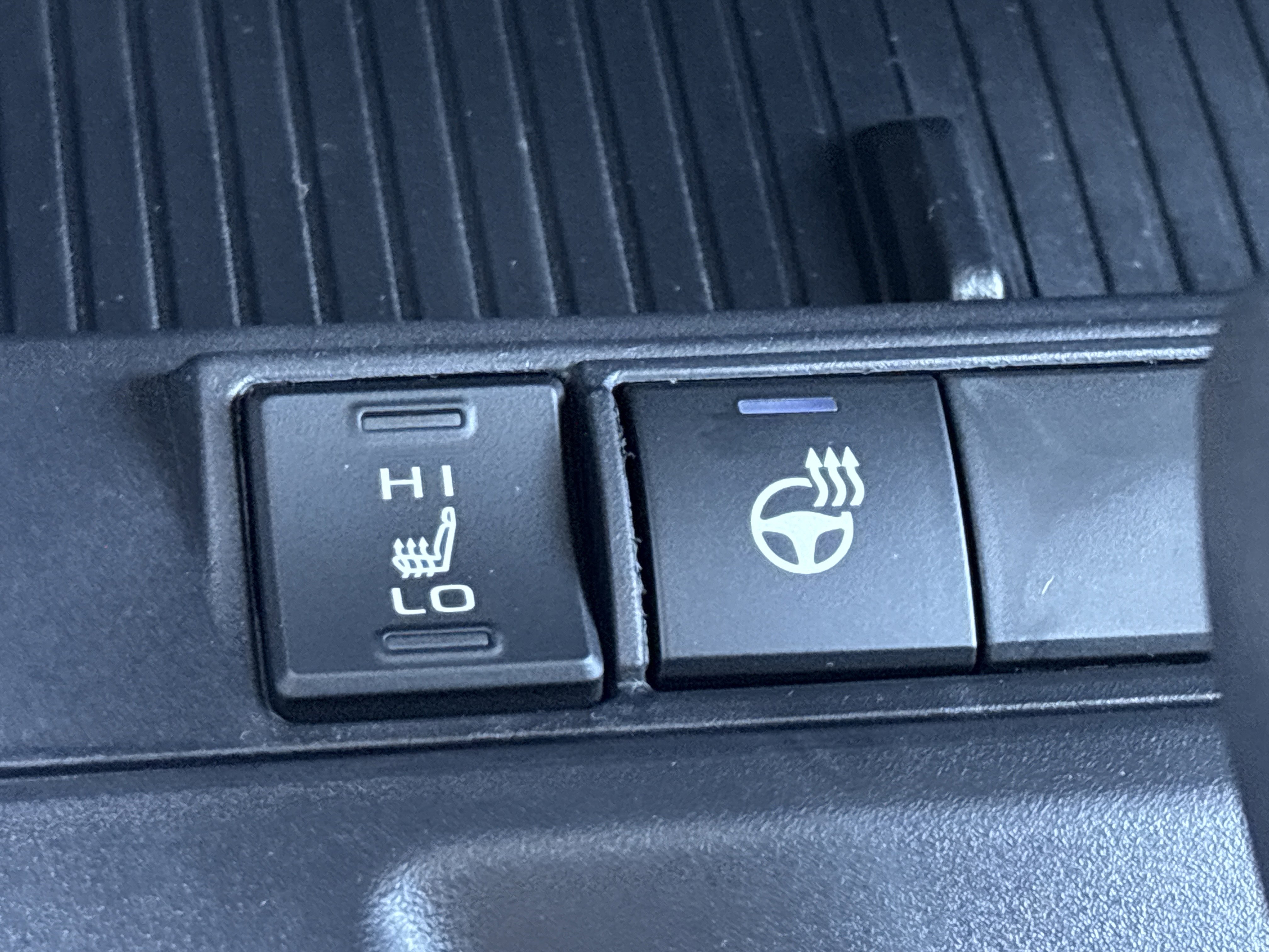 New 2026 Toyota Corolla Cross XLE image 27