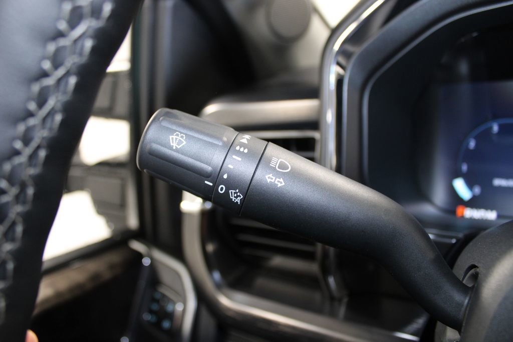 New 2026 Ford F250 Lariat w/ Black Appearance Package image 38