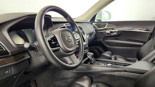 Used 2018 Volvo XC90 T6 Momentum w/ Convenience Package AWD/4WD image 12