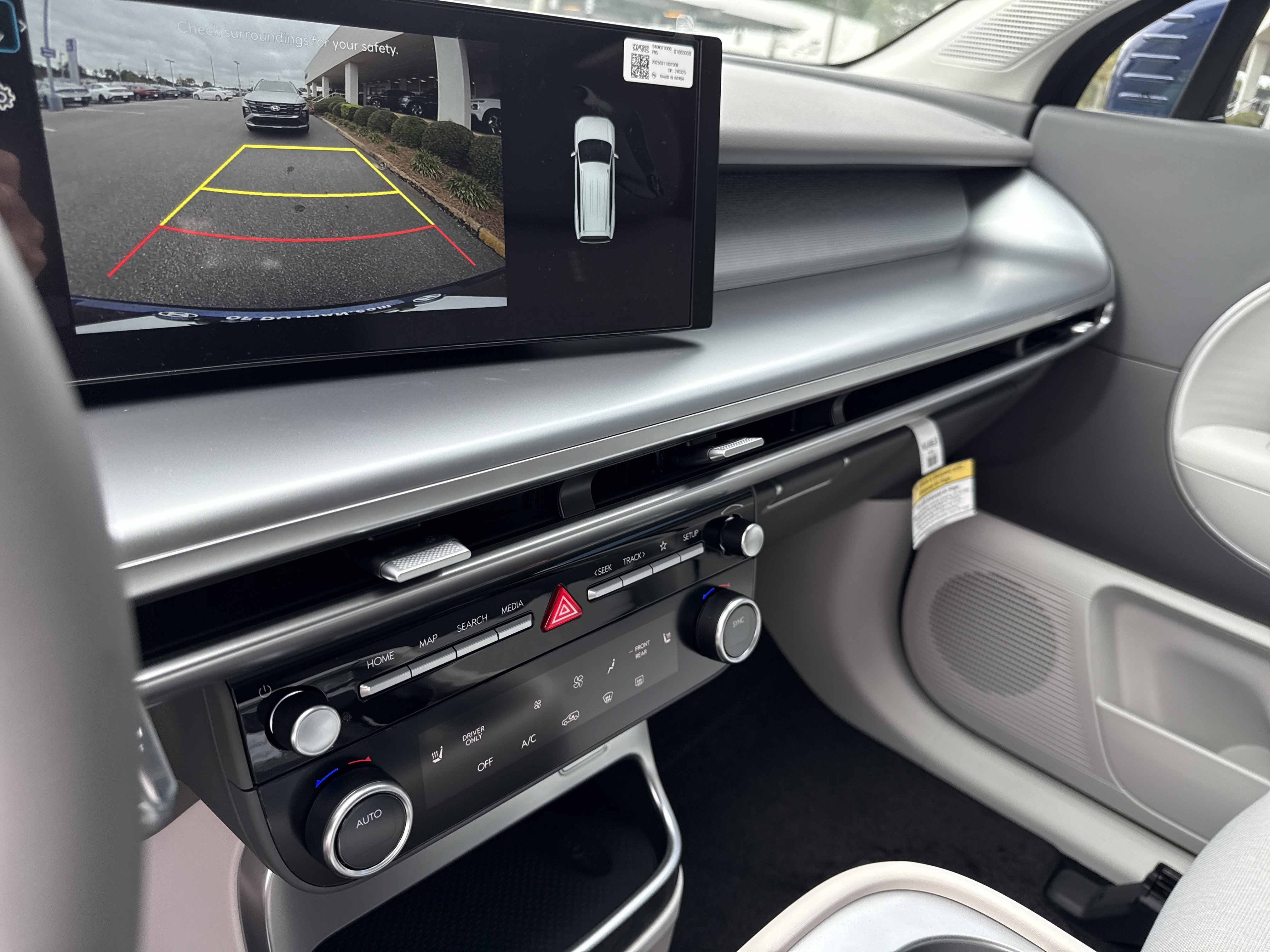 New 2026 Hyundai Ioniq 9 S image 9