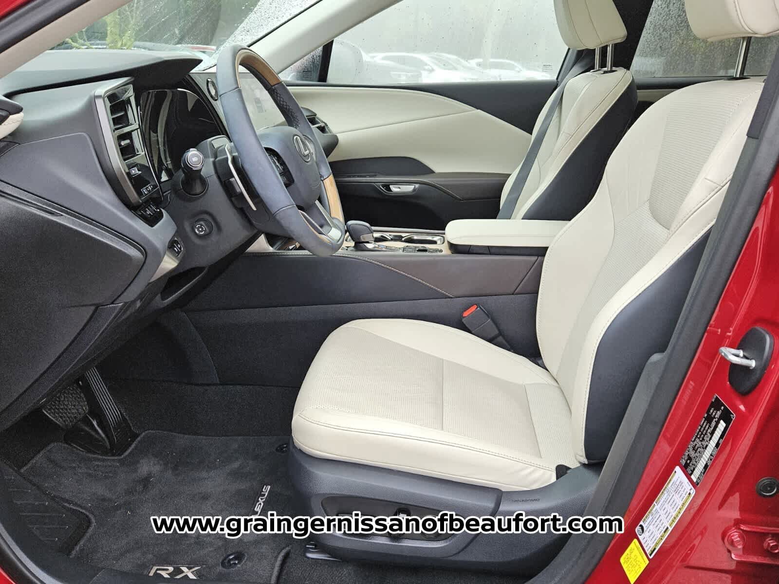 Used 2025 Lexus RX 350 Premium Plus w/ Convenience Package AWD/4WD image 3